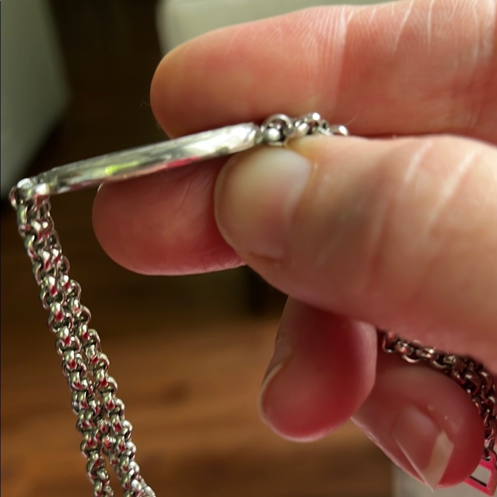 Elegant Silver Chain Bracelet - Picture 6 of 7